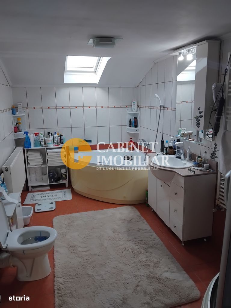 Vila 214mp, in Miroslava,zona 0,in centru la 200 m de Family Market! - Poză 11