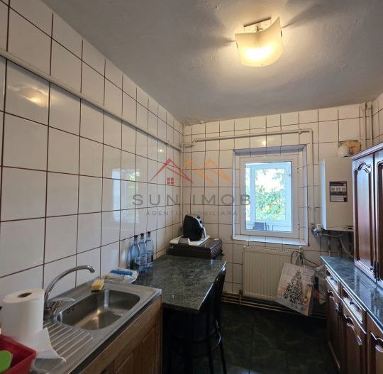 Apartament 2 camere, ultracentral, Campina, Prahova - Poză 7