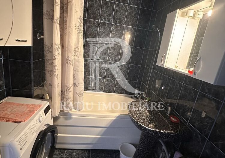 Apartament 3 camere decomandat | Bulevardul Dacia | Oradea - Poză 3