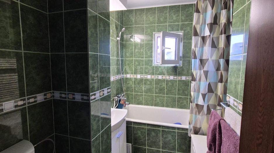 Apartament cu 3 camere de vânzare, Apahida - Poză 8