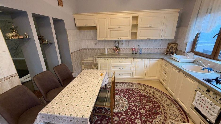 Casa de vanzare + teren, zona Rompetrol, pret 145000 euro - Poză 3