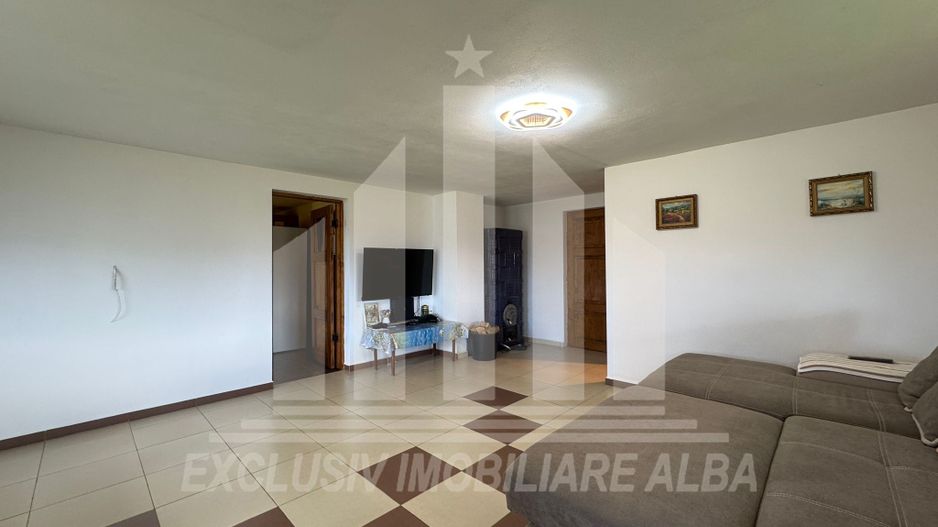 Casa individuala | De vanzare | 200 mp | 8140 mp teren | Oarda de Sus - Poză 13