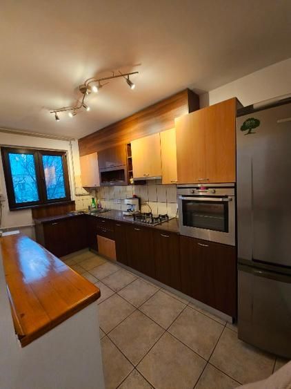 De vanzare apartament 4 camere, centrala termica- Apusului - Poză 1