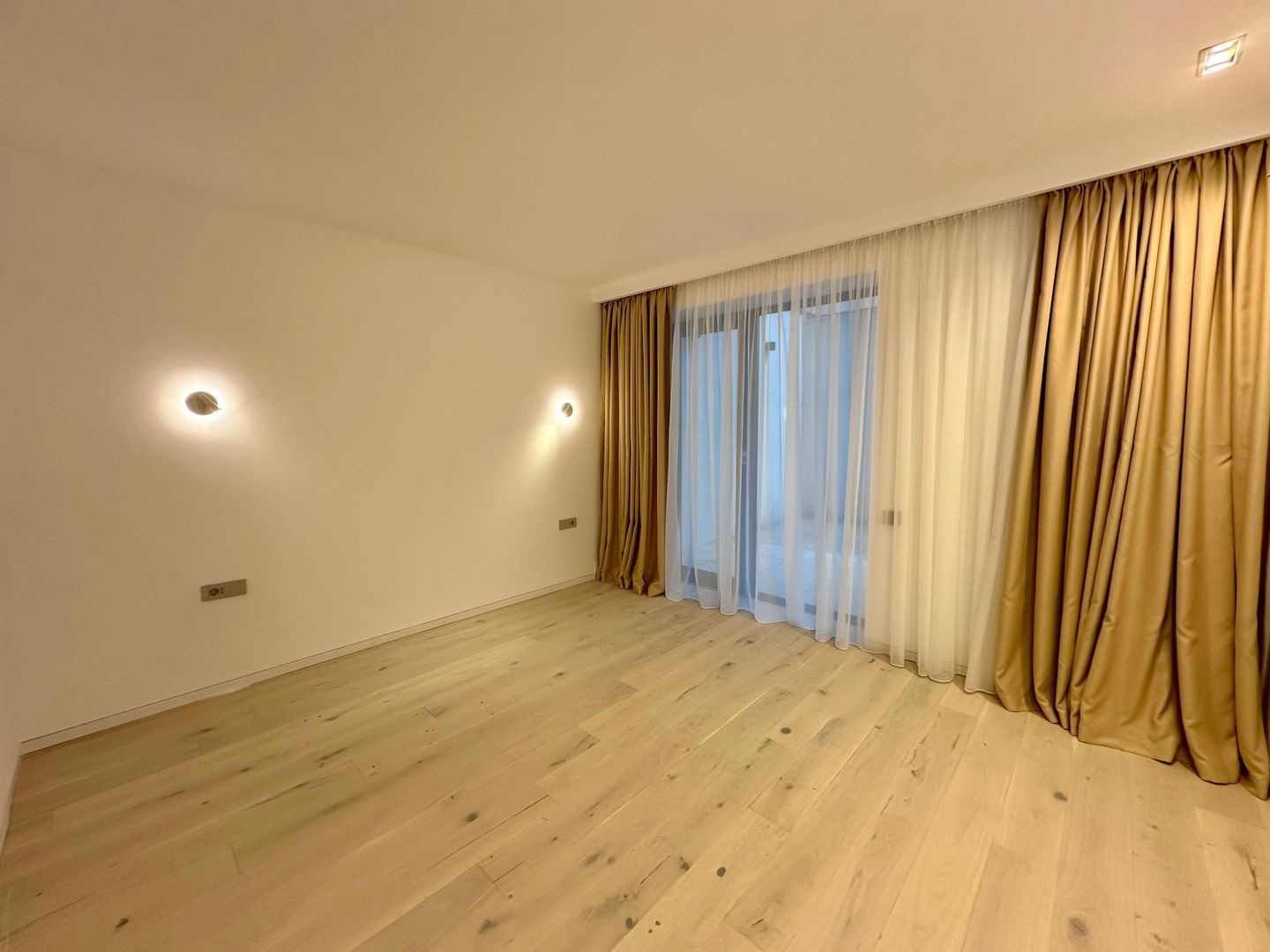Apartament cu 3 camere tip duplex, zona Aviatorilor -  Charles de Gaulle - Poză 6