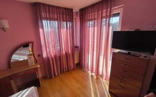 Casă spațioasă și luminoasă, cu teren generos, zona Europa - Poză 10