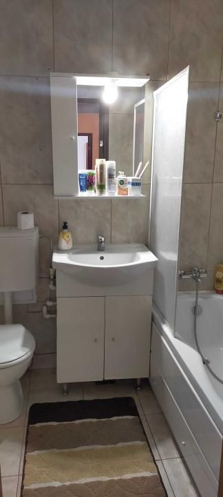 Vanzare Apartament 4 camere, Almasu Mare, Berceni. Teava Centrala in Bucatarie. - Poză 5