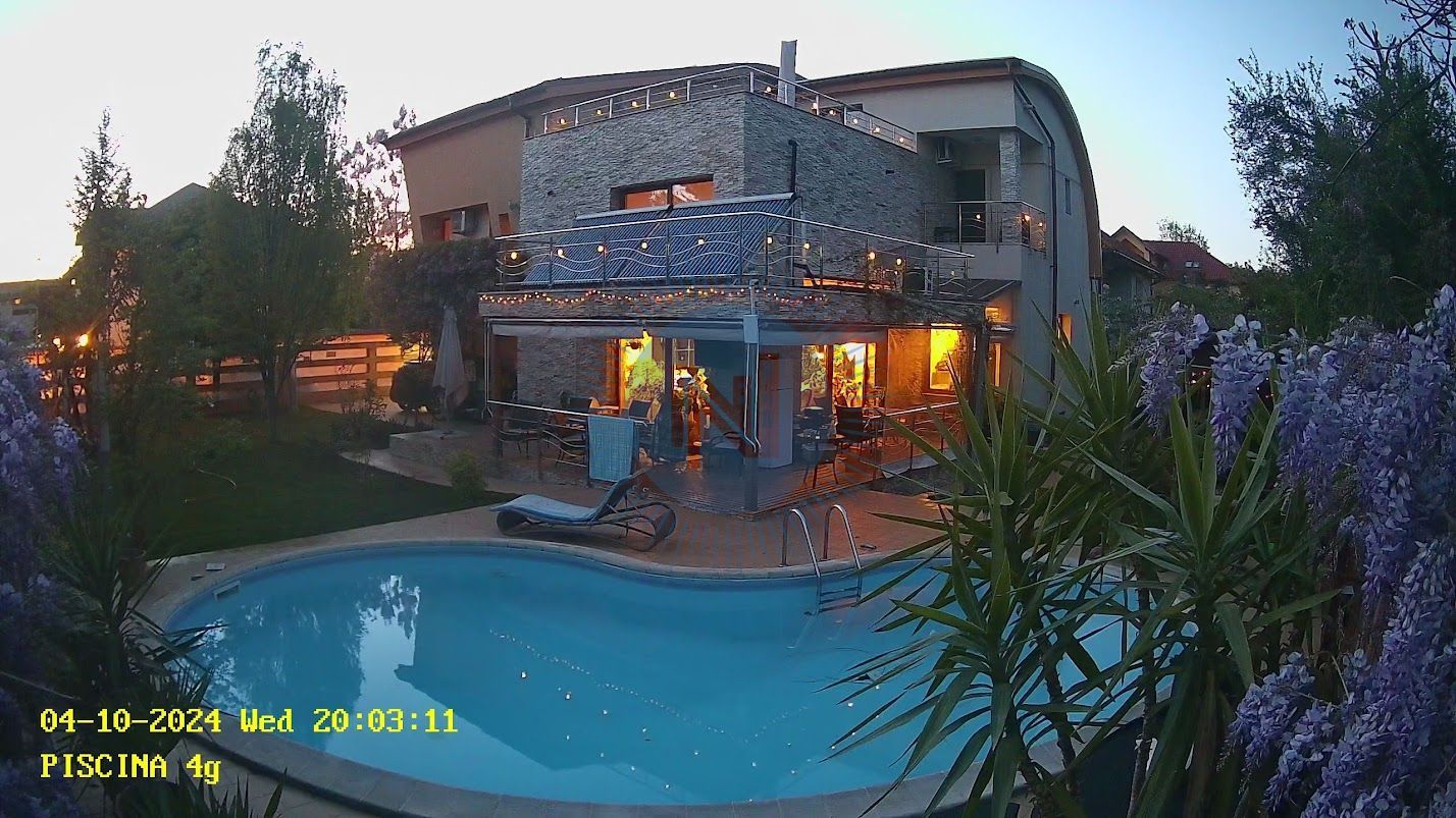 Vila cu piscina British School - Poză 1