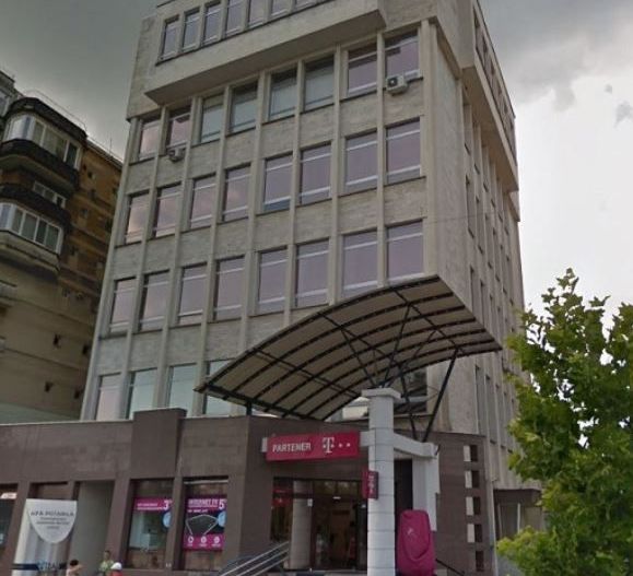 Cladire comerciala birouri Baia Mare - Poză 1