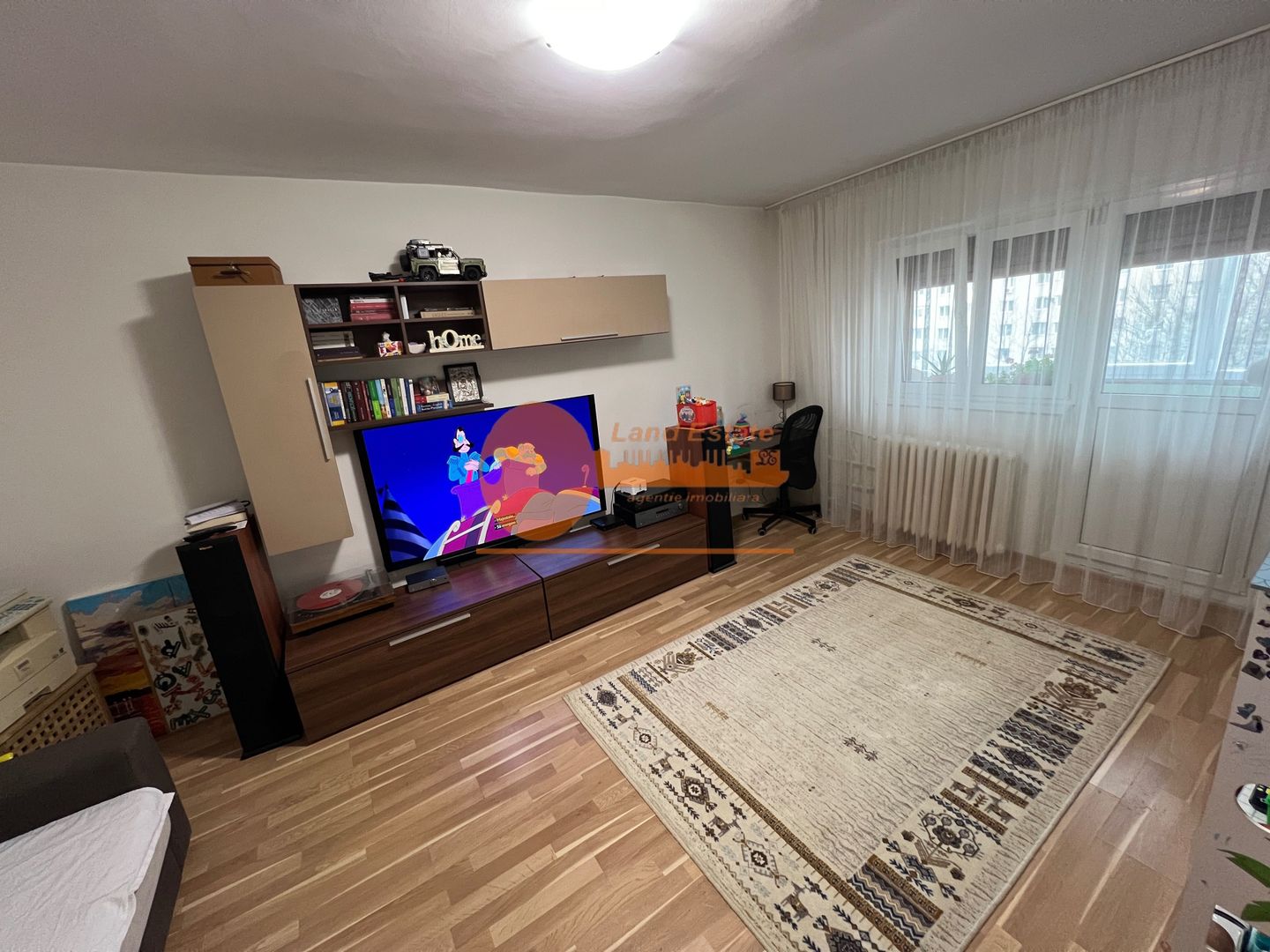 2 camere Dristor ( 150 m pana la metrou/ bloc 1982 ) - Poză 4