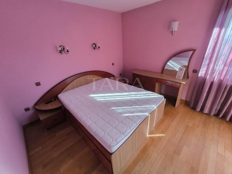 Casă spațioasă și luminoasă, cu teren generos, zona Europa - Poză 11