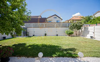 Ovidiu Sud - Zona premium - Vila impozanta, curte mare, garaj, terasa! - Poză 44