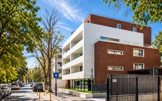 Apartament 4 camere Capitale | Parter cu Gradina de  74mp | 2 Parcari & Boxa - Poză 27