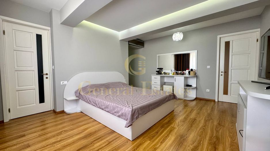 Vânzare apartament cu 3 camere - 130 m.p - în Zona CUG, Iași. - Poză 10