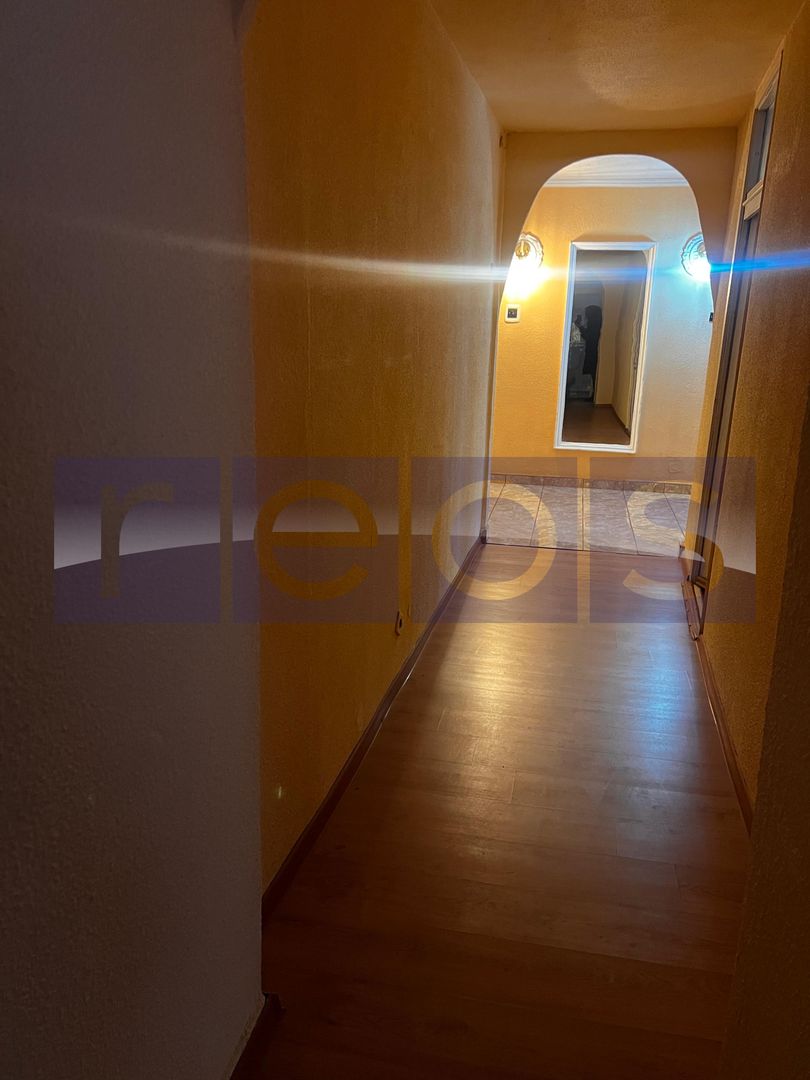 De vânzare apartament 3 camere – Decomandat - Aleea Suica - Poză 7