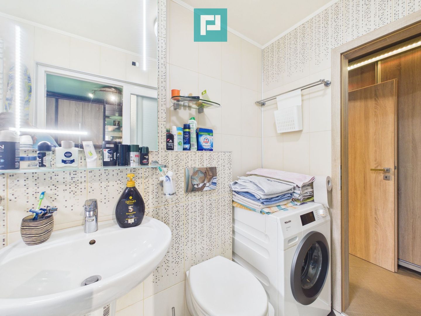 Apartament 3 camere, 2băi, complet mobilat Complex - Poză 14