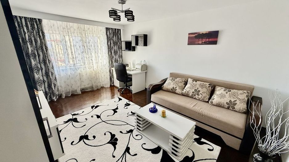 3 cam decomandat Girocului - Poză 2