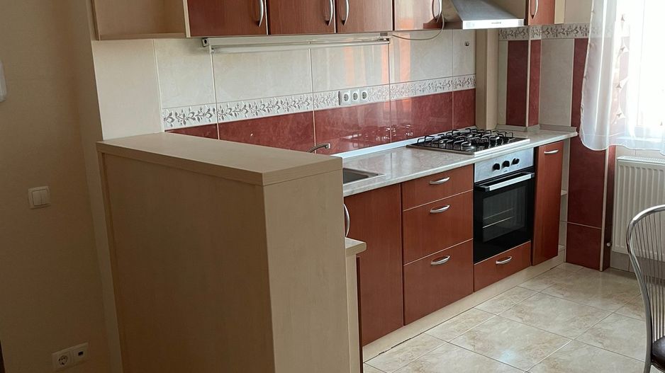 Închiriere apartament 3 camere | Piața Victoriei | Etaj 7/8 cu lift nou - Poză 11