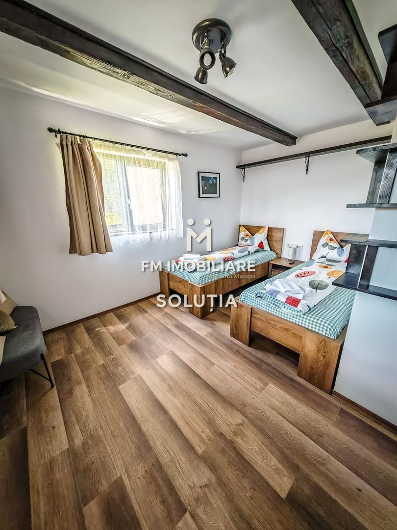 Pensiune agroturistică: 3 case tradiționale + teren în Desești - Poză 15