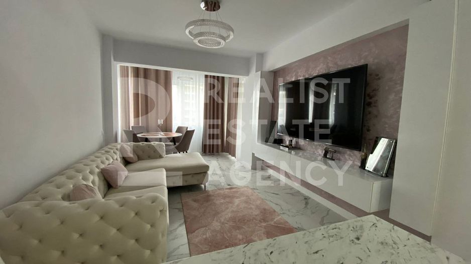 Vânzare, apartament 2 camere, zona Titan - Poză 1