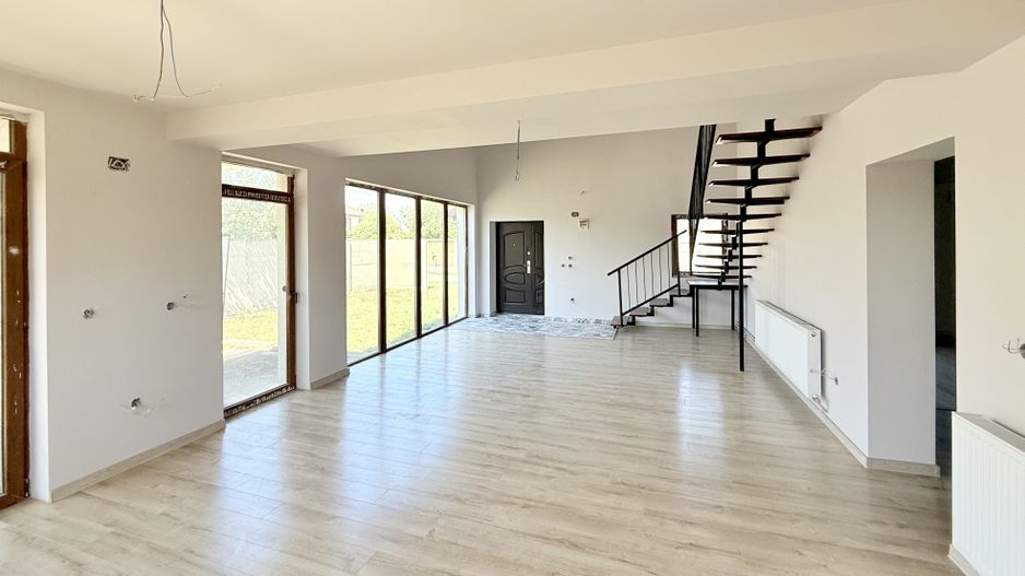 Preț redus 10.000 Eur | Casa finisata, teren 450 mp, in Pecica - Poză 7