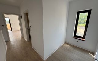 Finisat la cheie. Langa padure. Toate utilitatile - Poză 5