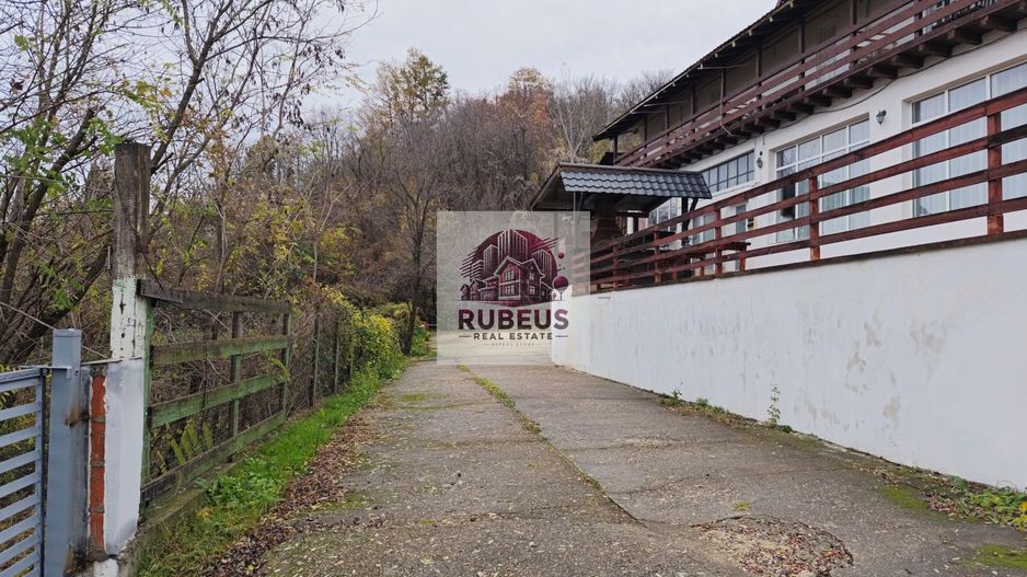 Proprietate langa Dunare – 3000 mp, priveliste si potential business - Poză 33