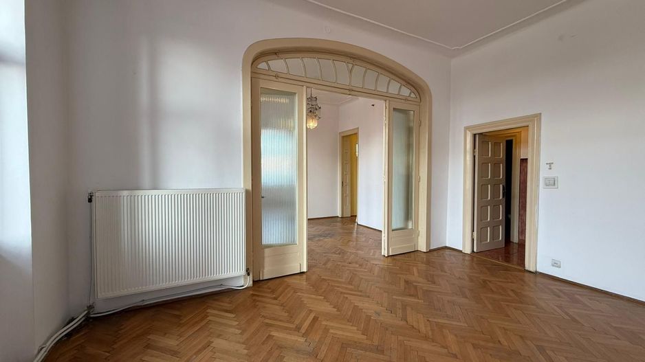 DE VÂNZARE APARTAMENT 3 CAMERE | VILĂ INTERBELICĂ | CENTRALĂ | CALEA CĂLĂRAȘI - Poză 1