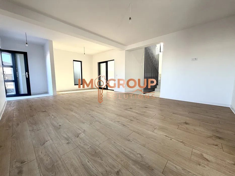 COMISION 0% - CASA FINALIZATA CU 4 CAMERE - LA ASFALT - Poză 2