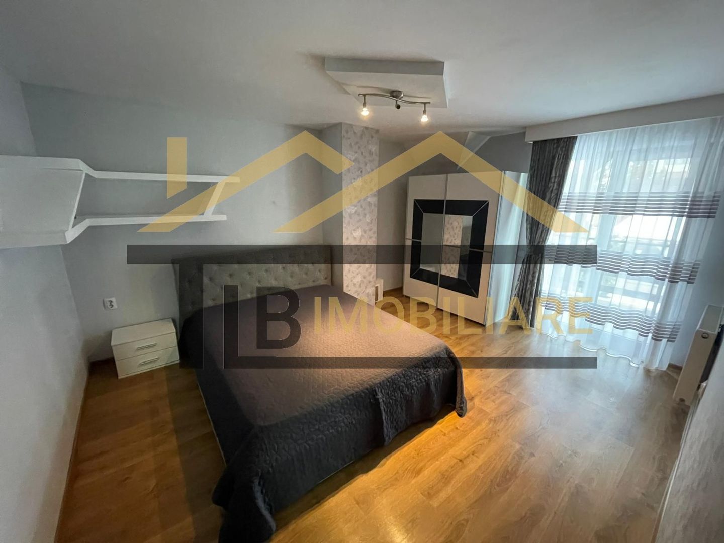 Casa cu 4 camere, 128mp, parcare, Zona Corunca - Poză 3