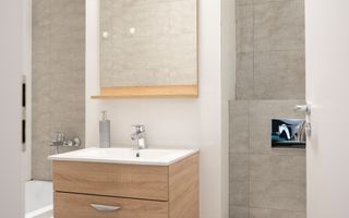 Apartament cu 3 camere si terasa de 49mp, Tomis Nord- Constanta - Poză 12