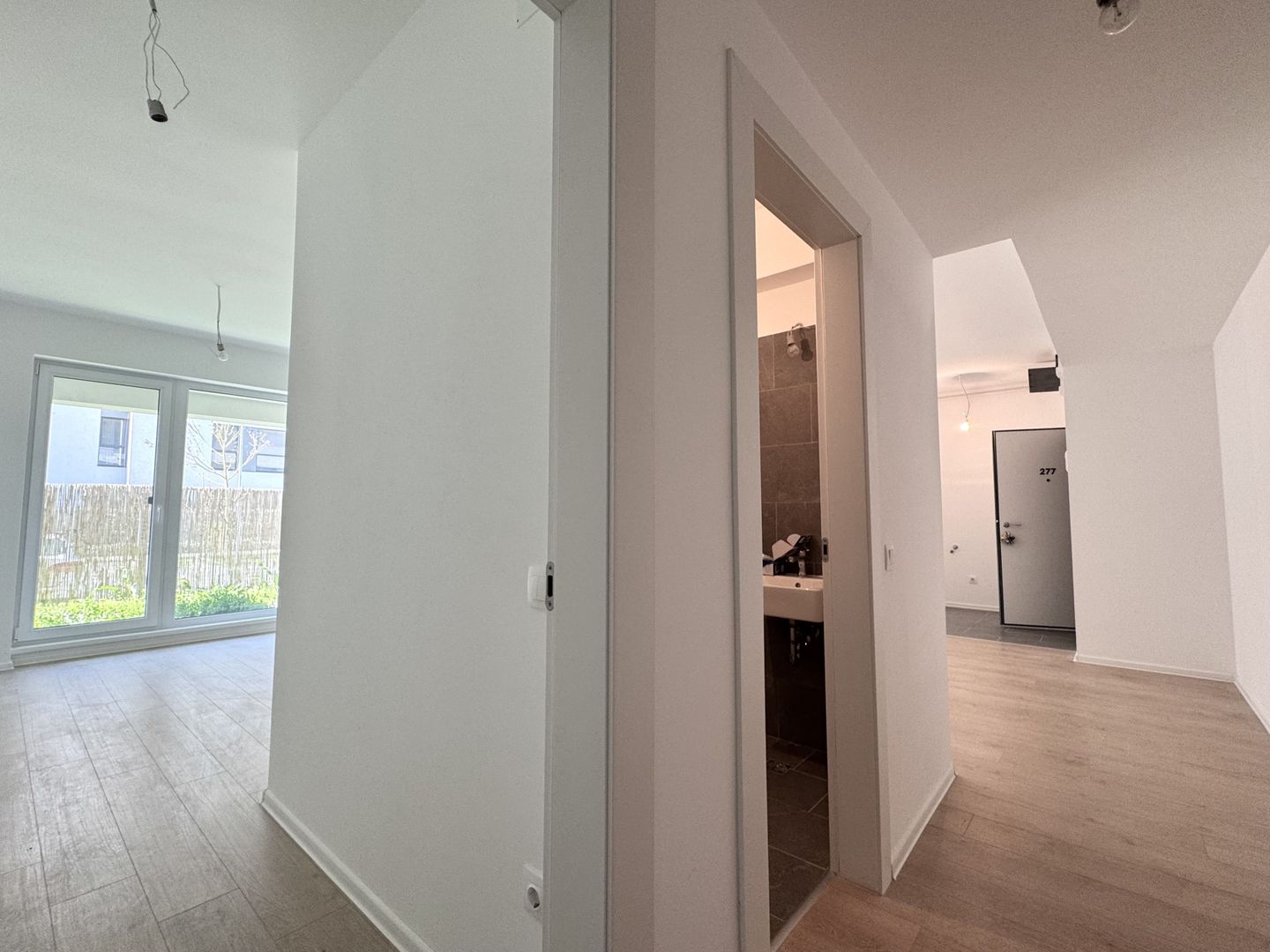 3 camere cu Gradina Proprie Sector 1 - Mall Colosseum - Poză 7