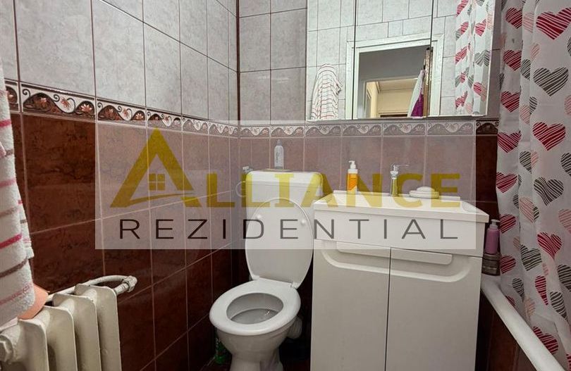 APARTAMENT 4 CAMERE SI 2 BAI DE VANZARE - ZONA METROU 1 DECEMBRIE - Poză 16
