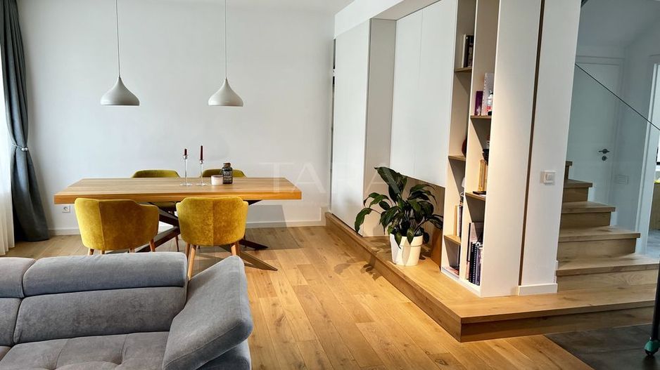 Triplex cu 4 camere de vanzare in Iris - Poză 2