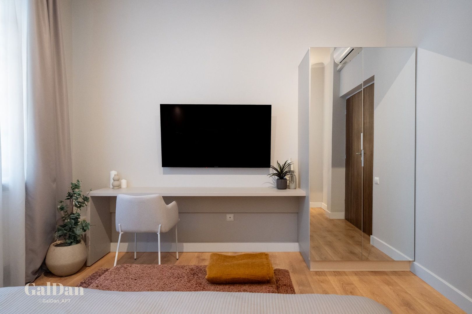 Apartament Premium cu 4 Camere | Ultracentral | GalDan Apartments - Poză 18