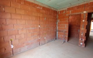 Sanandrei, Duplex pe Parter, 3 dormitoare, 2 Bai, Pozitie excelenta - Poză 7