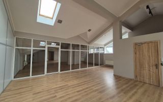 Spațiu comercial cu 6 camere de închiriat în Centru, Chișinău - Poză 4