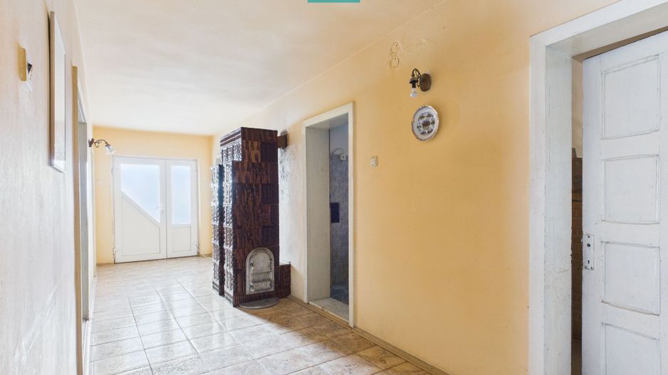 Casă cu etaj Căpâlnaş - Poză 8