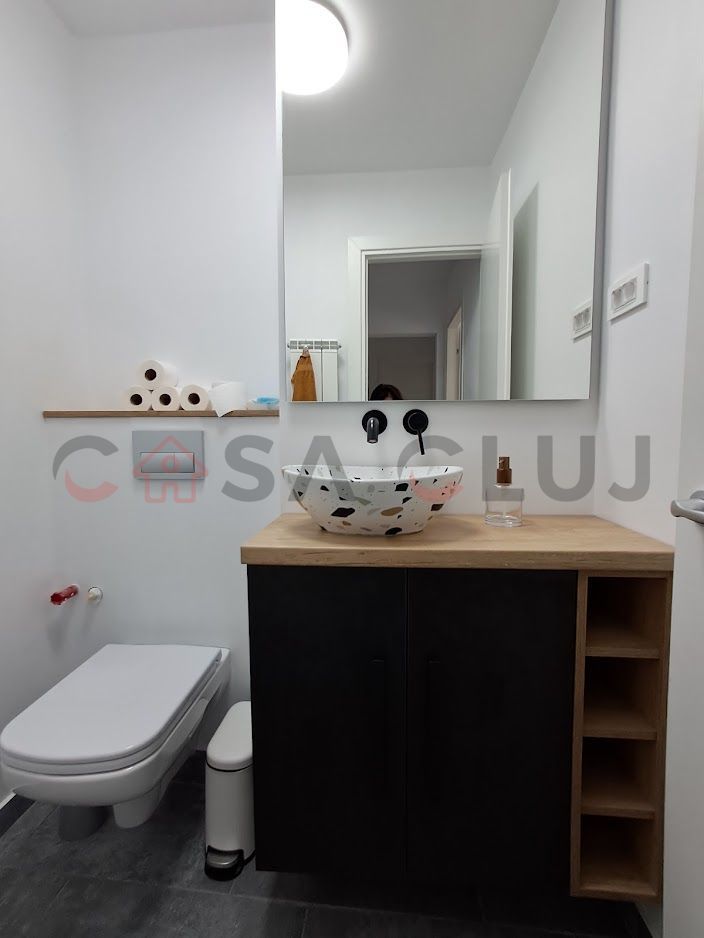 3 camere, La Cheie, 2 bai, Etaj 2/4 Grigorescu!! - Poză 14