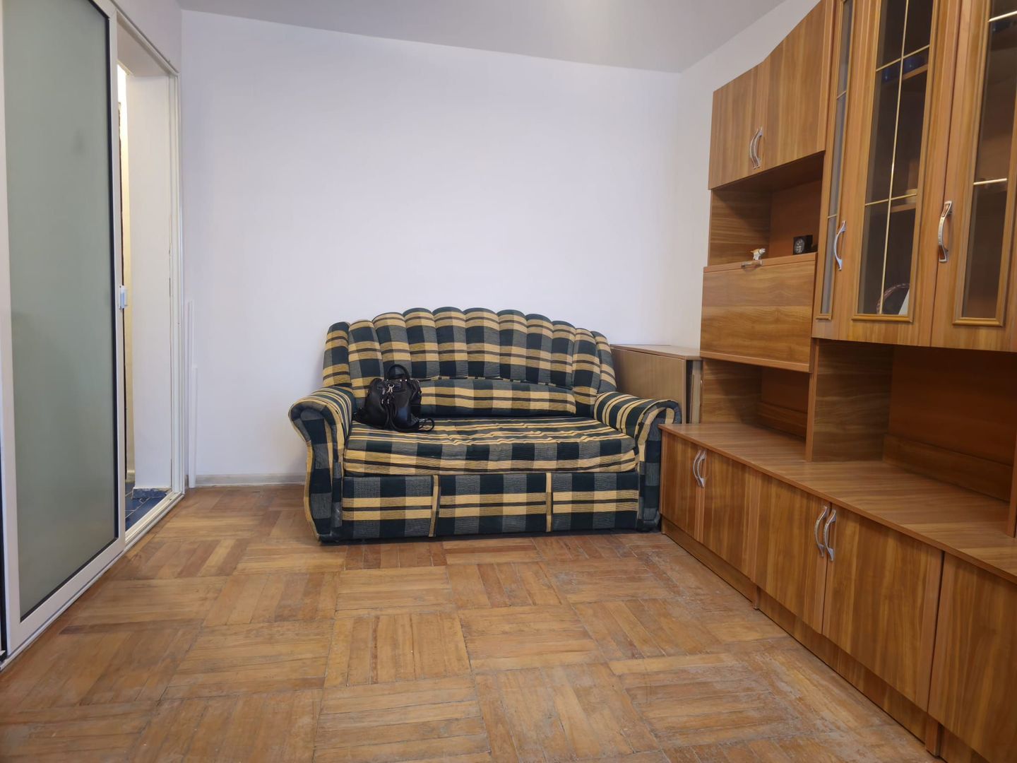 De inchiriat - garsoniera Micro 38, N-uri, 220 euro - Poză 2