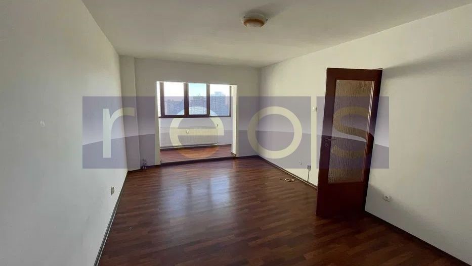 VANZARE 2 CAMERE | 53 MP | BLOC 1981 | PIATA VICTORIEI - Poză 1