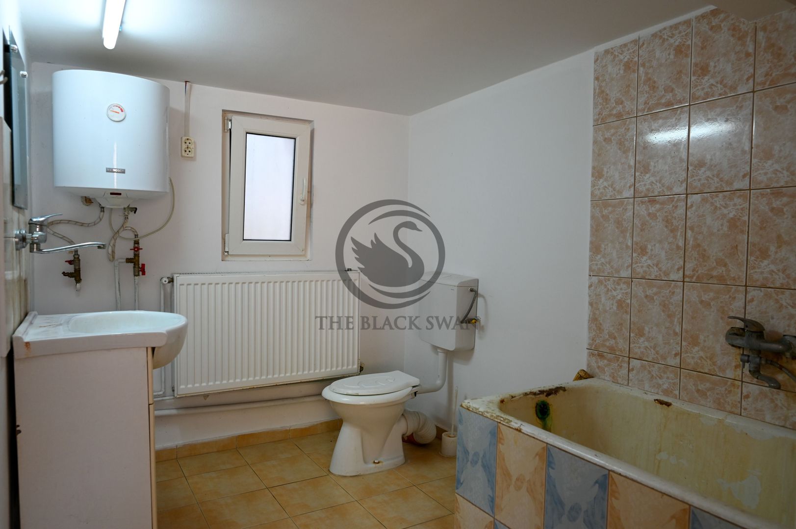 Casă din cărămidă de vanzare | 444 MP teren | Pleasa, PH | Comision 0% - Poză 9
