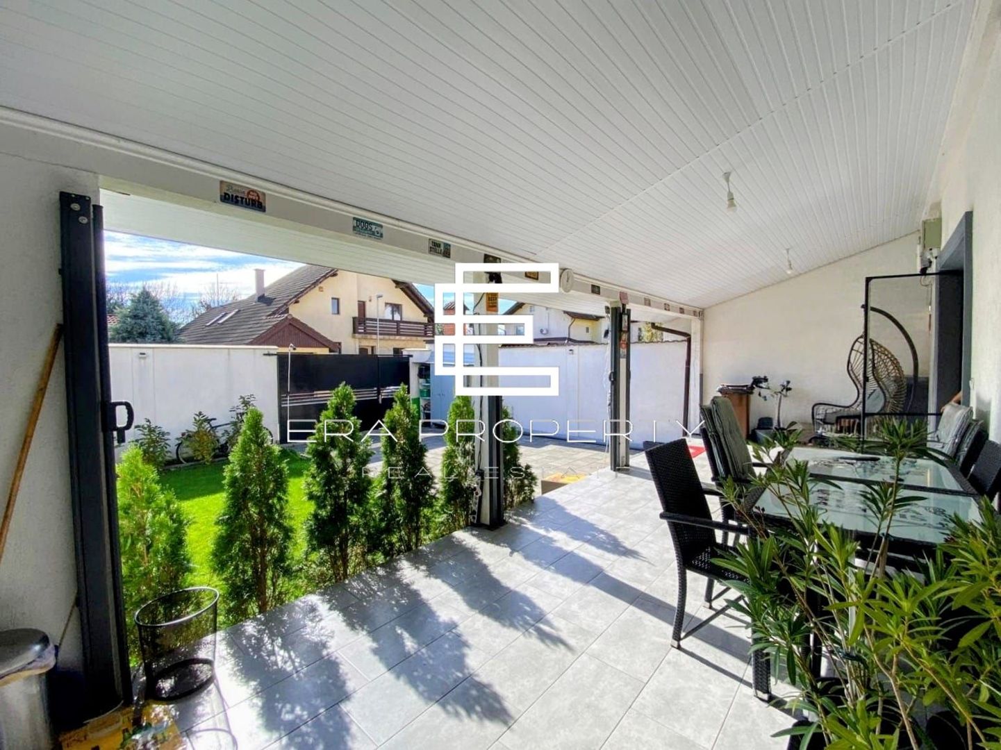 Duplex modern Șelimbăr cu panouri fotovoltaice – costuri minime la energie - Poză 14