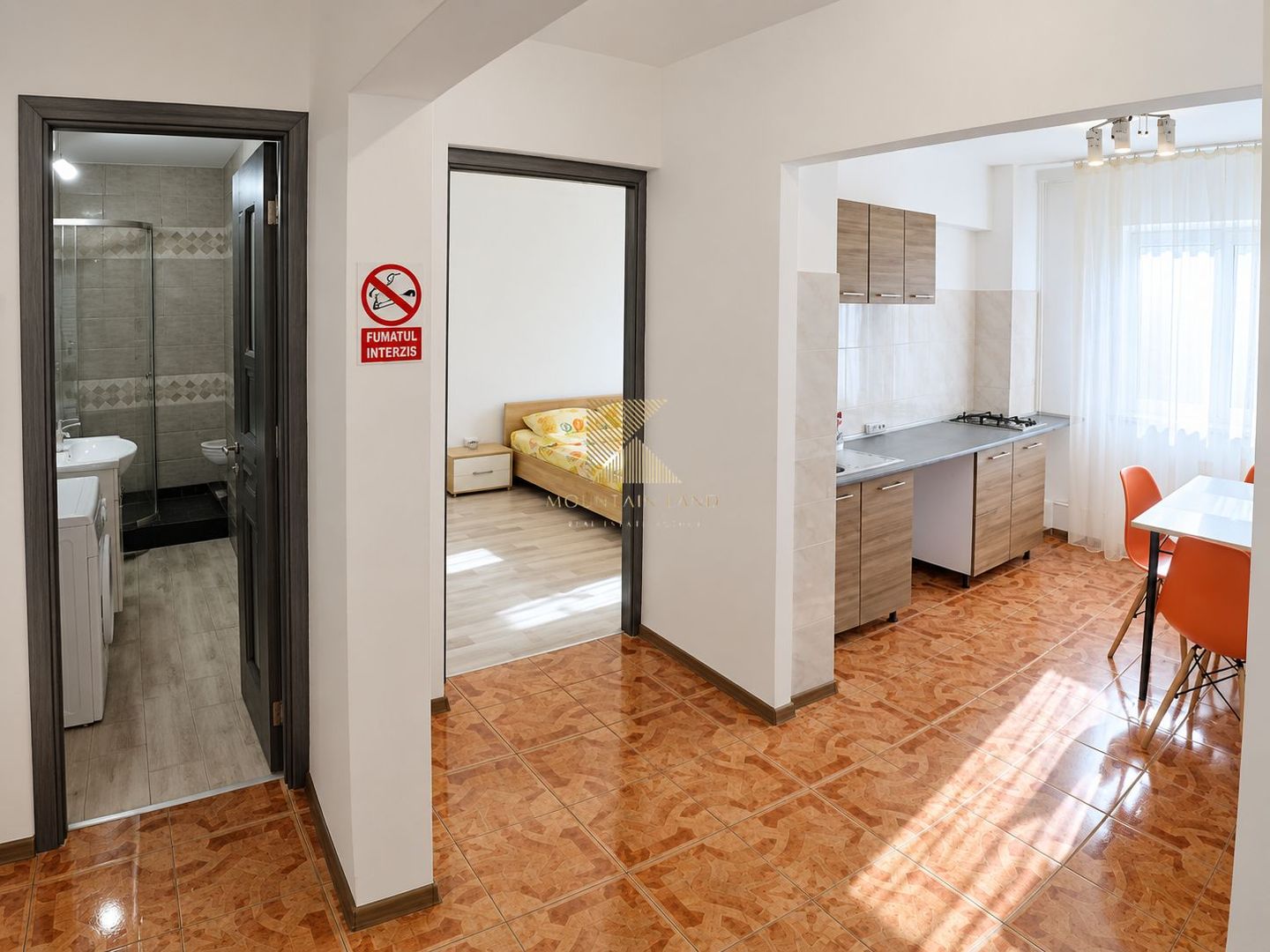 Apartament cu 2 camere, zona Spitalul Județean, Brașov - Poză 2