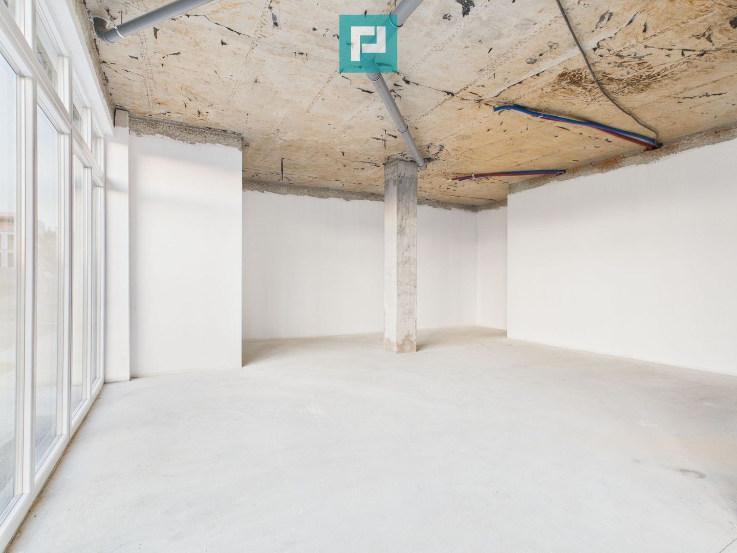 Spațiu comercial 208 mp + 5 parcări, Zona Aradului - Poză 8