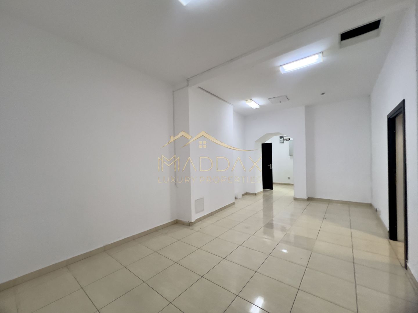 Spatiu Comercial Stradal**240mp**2 locuri parcare//Bdul Ion MIhalache - Poză 8