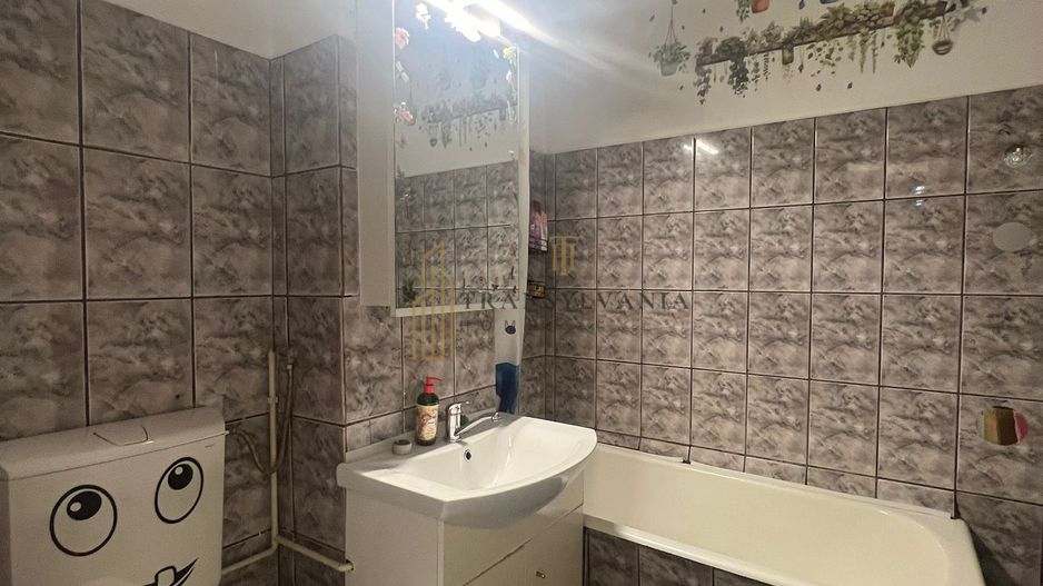 Apartament 3 camere, decomandat - Poză 10