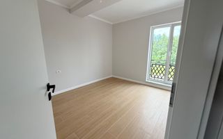 Bucovăț-Duplex 4 Camere-La Cheie - Poză 6