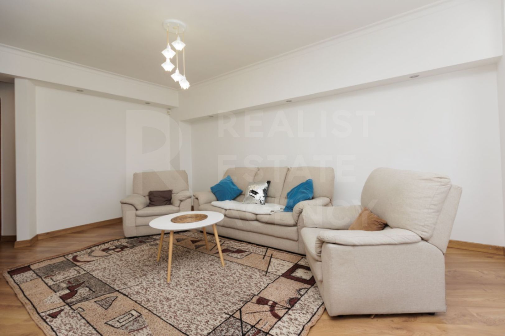 Chirie, apartament, 3 camere, str. Mitropolit Dosoftei, Buiucani - Poză 1