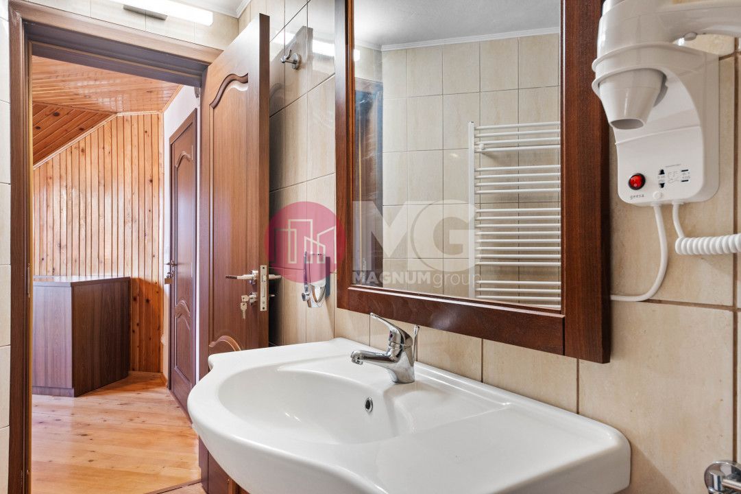 Pensiune 20 camere castelul Bran - Poză 13