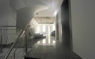 Spatiu comercial***300 mp***Cladire noua// Centrul Istoric - Poză 2